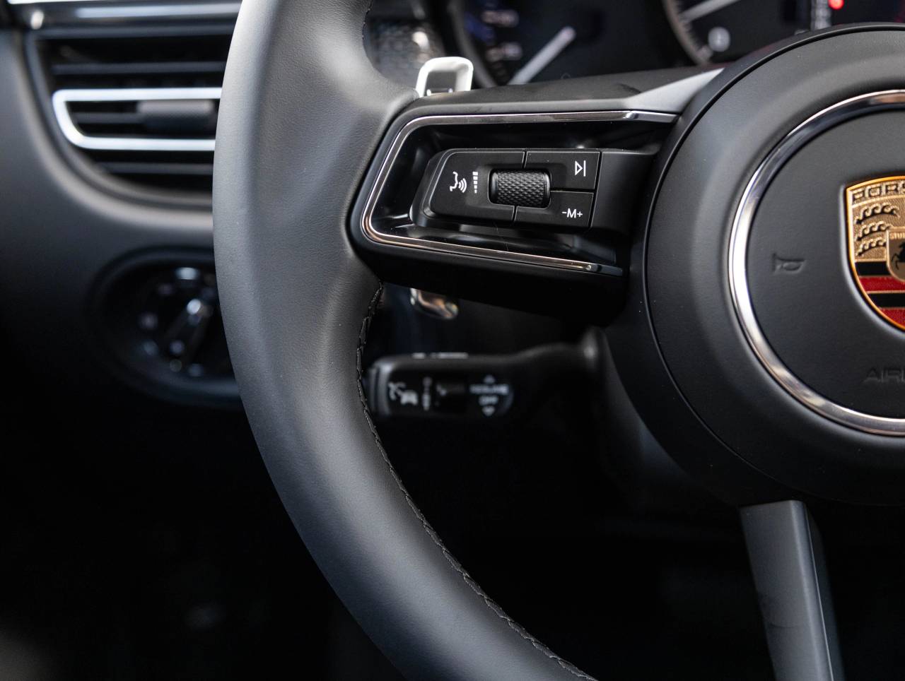 2026 Porsche Macan Macan GTS