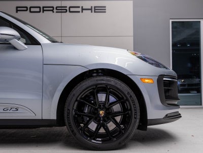 2026 Porsche Macan Macan GTS