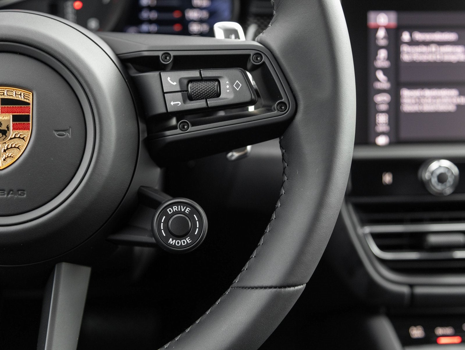 2026 Porsche Macan Macan GTS