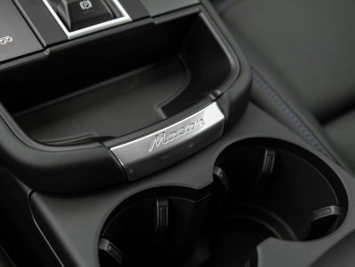 2026 Porsche Macan Macan GTS