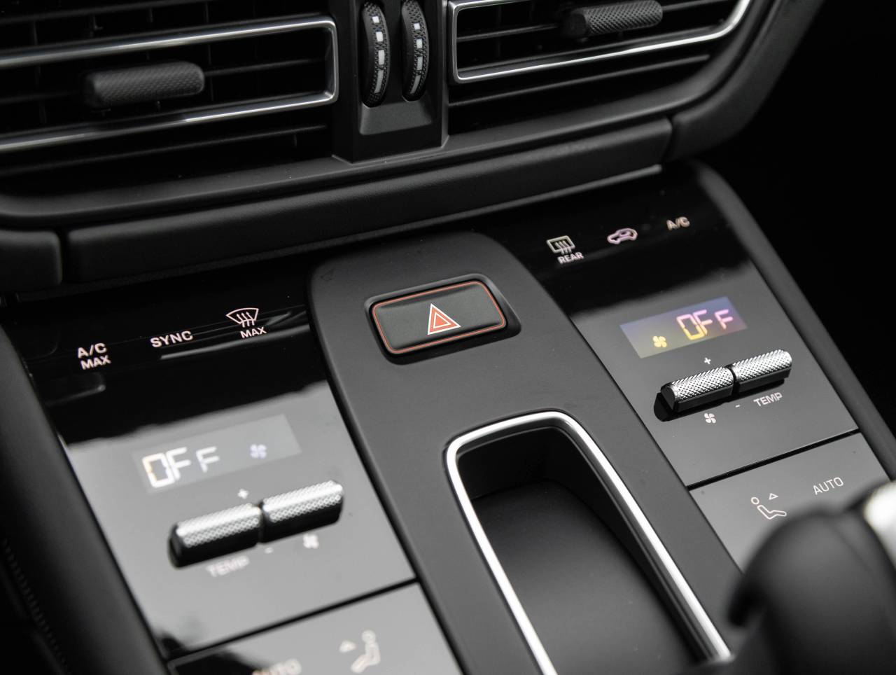 2026 Porsche Macan Macan GTS