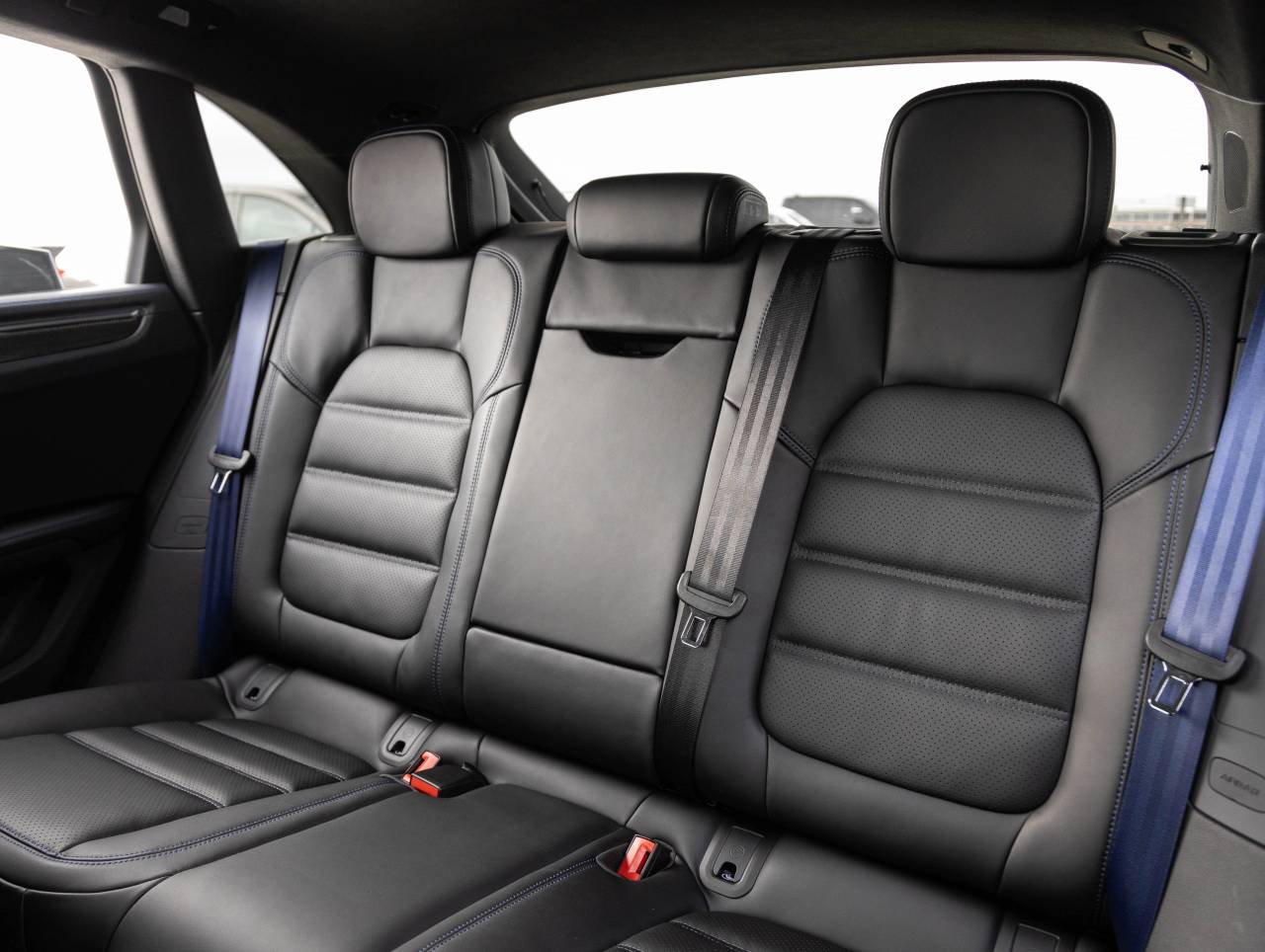 2026 Porsche Macan Macan GTS