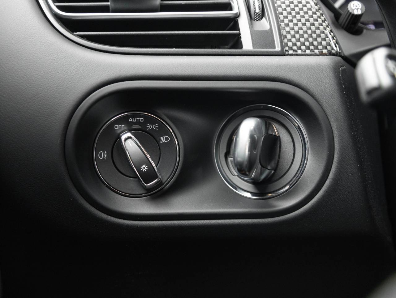 2026 Porsche Macan Macan GTS