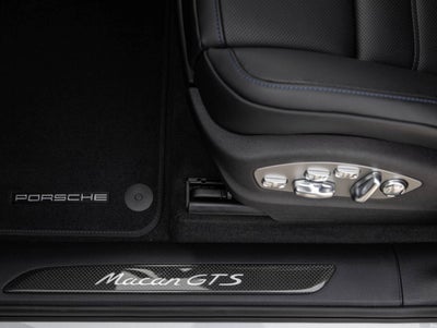 2026 Porsche Macan Macan GTS