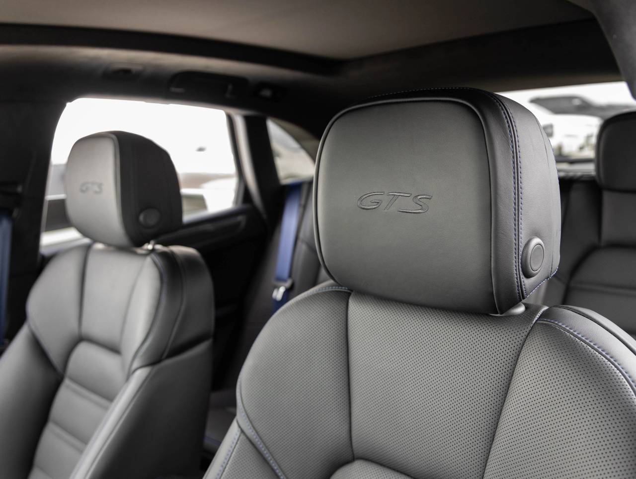 2026 Porsche Macan Macan GTS