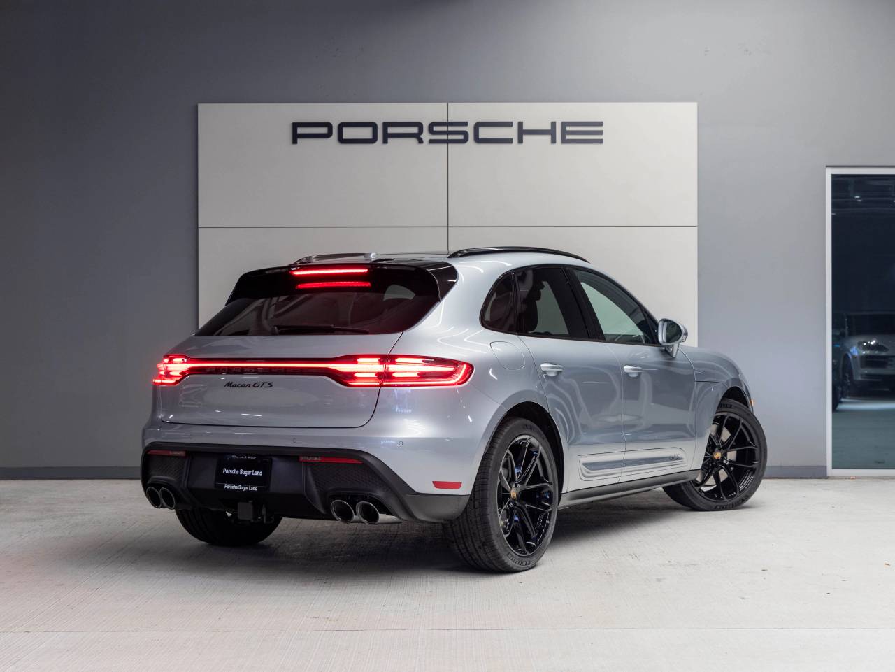 2026 Porsche Macan Macan GTS