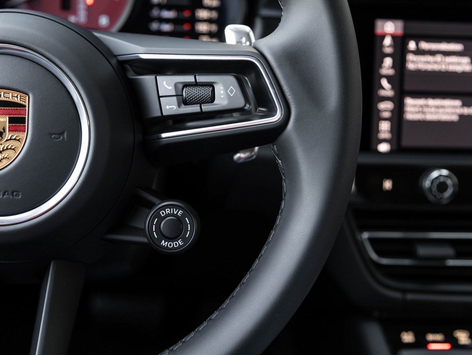 2026 Porsche Macan Macan GTS