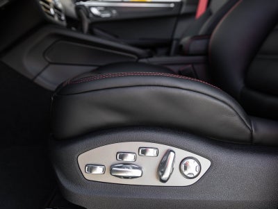 2026 Porsche Macan Macan GTS