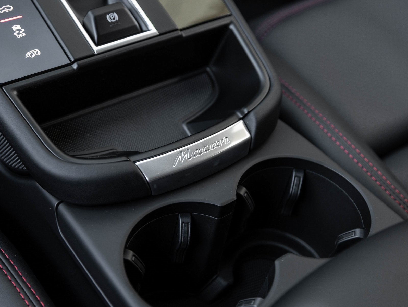 2026 Porsche Macan Macan GTS