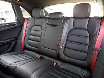 2026 Porsche Macan Macan GTS