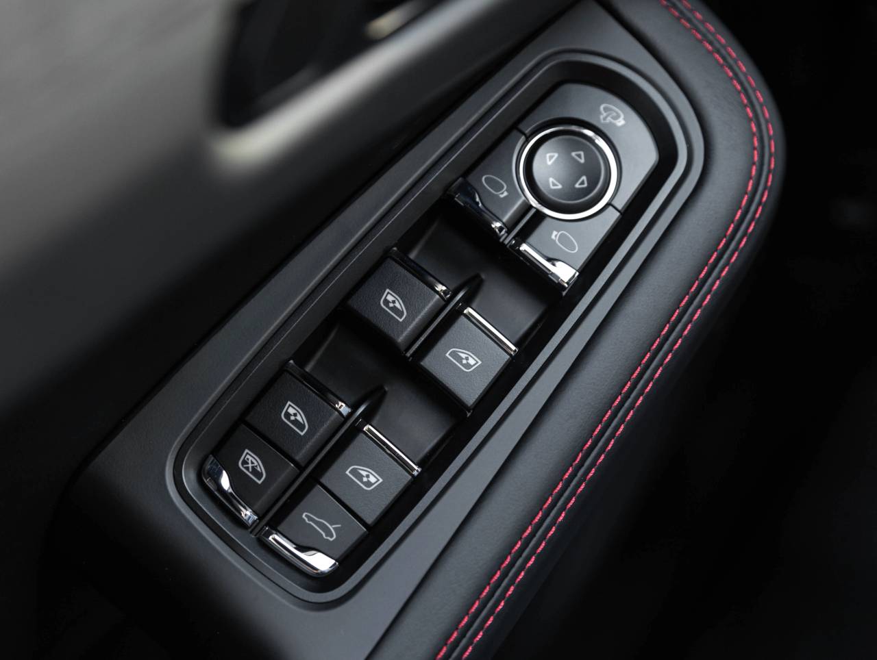 2026 Porsche Macan Macan GTS