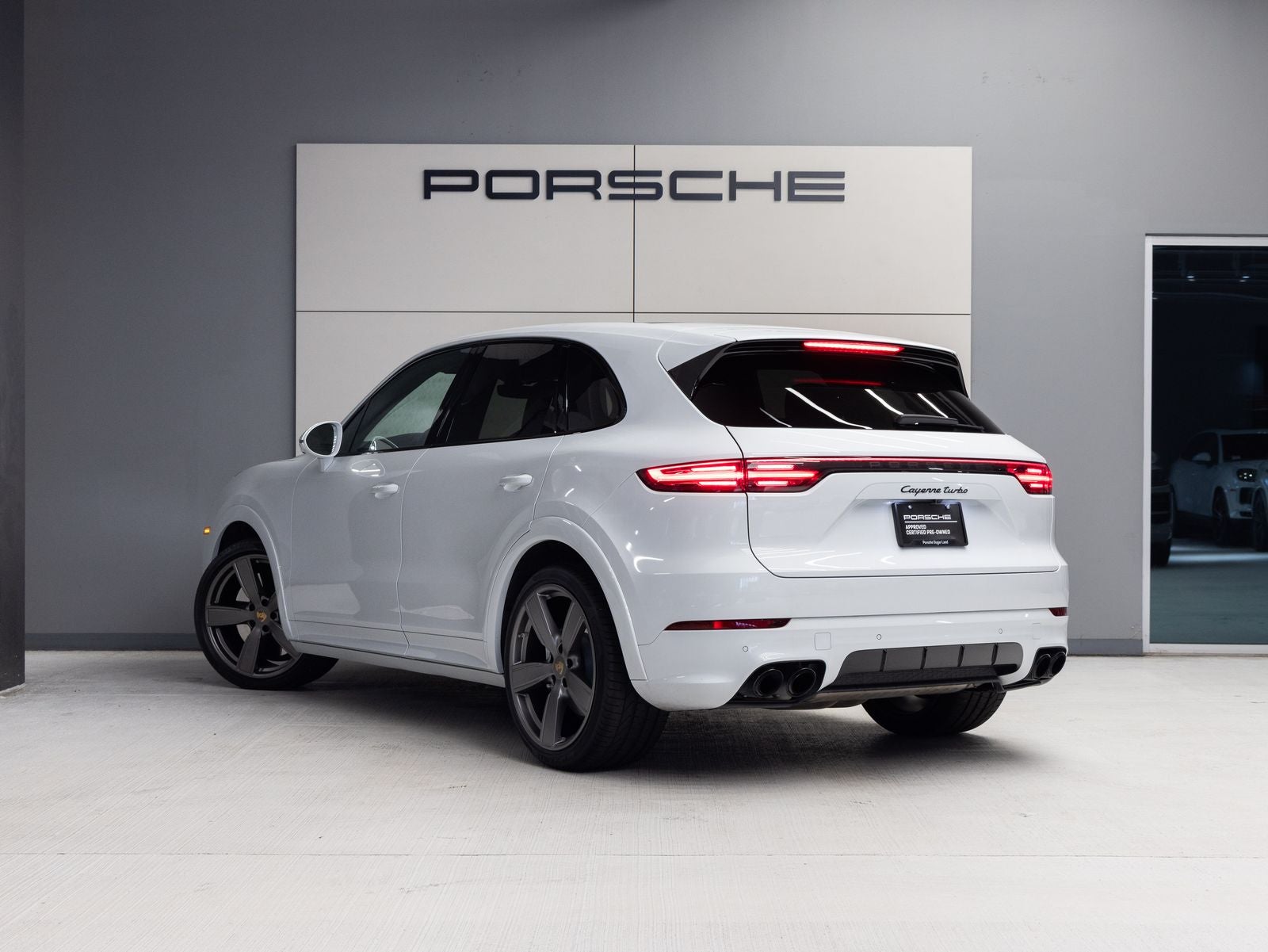 2023 Porsche Cayenne Cayenne Turbo (MY23)