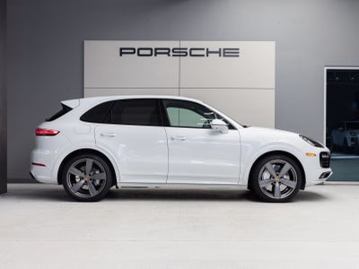 2023 Porsche Cayenne Cayenne Turbo (MY23)