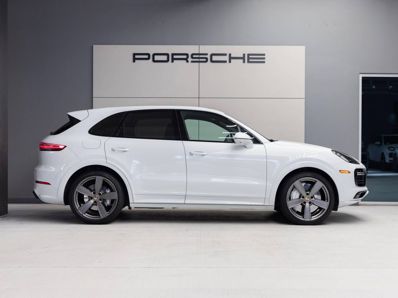 2023 Porsche Cayenne Cayenne Turbo (MY23)