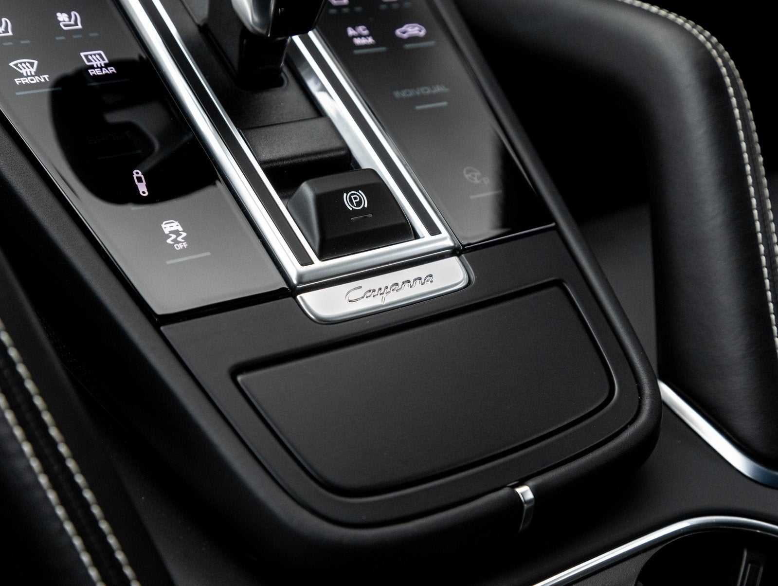 2023 Porsche Cayenne Cayenne Turbo (MY23)