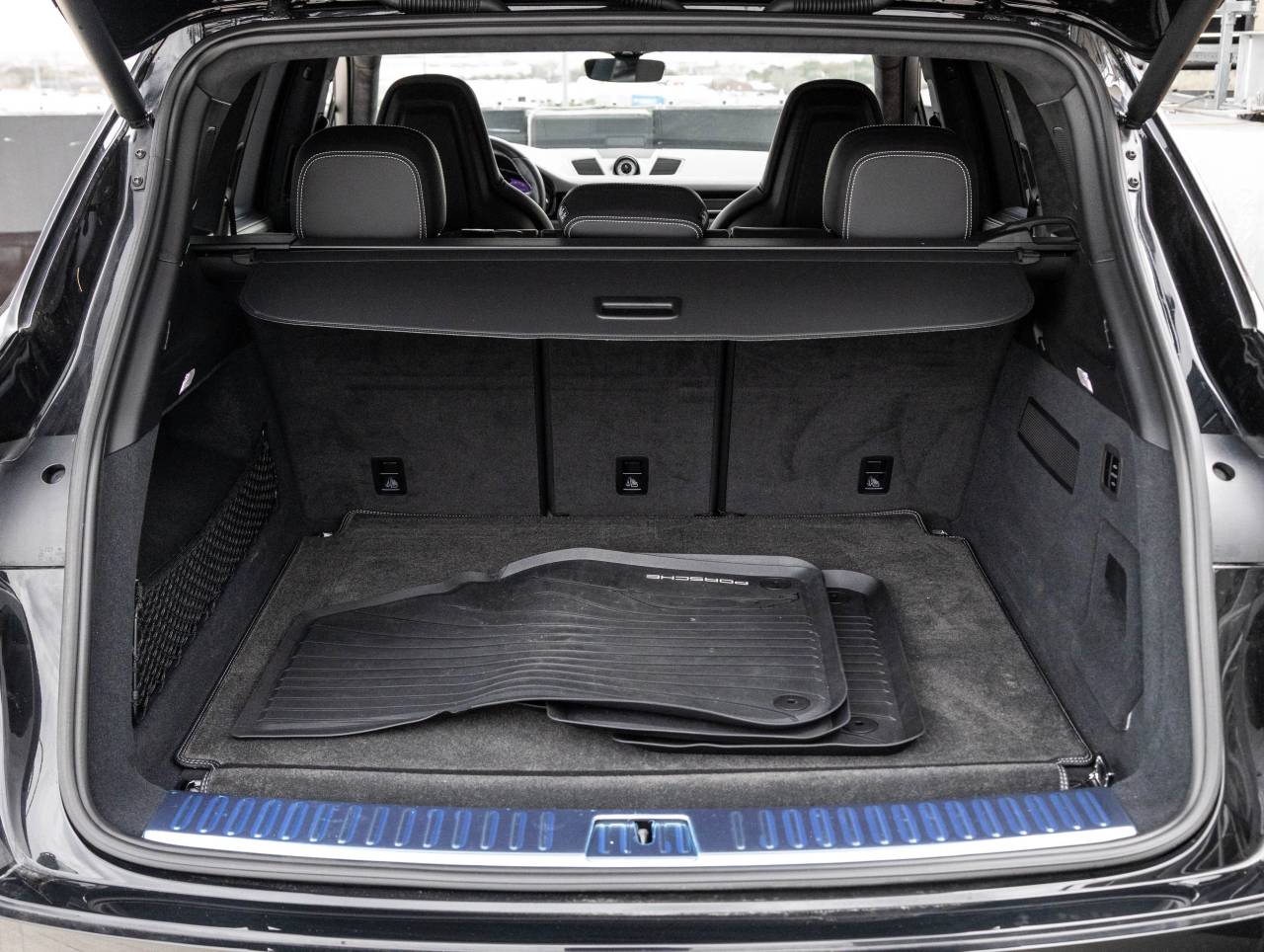 2023 Porsche Cayenne Cayenne Turbo (MY23)