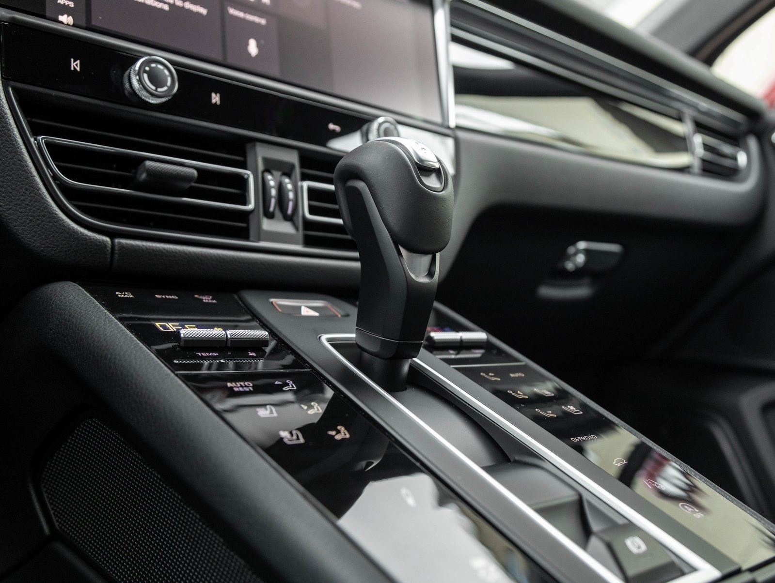 2026 Porsche Macan Macan S