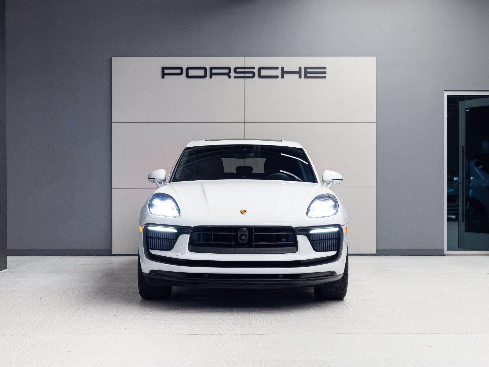 2025 Porsche Macan Macan S