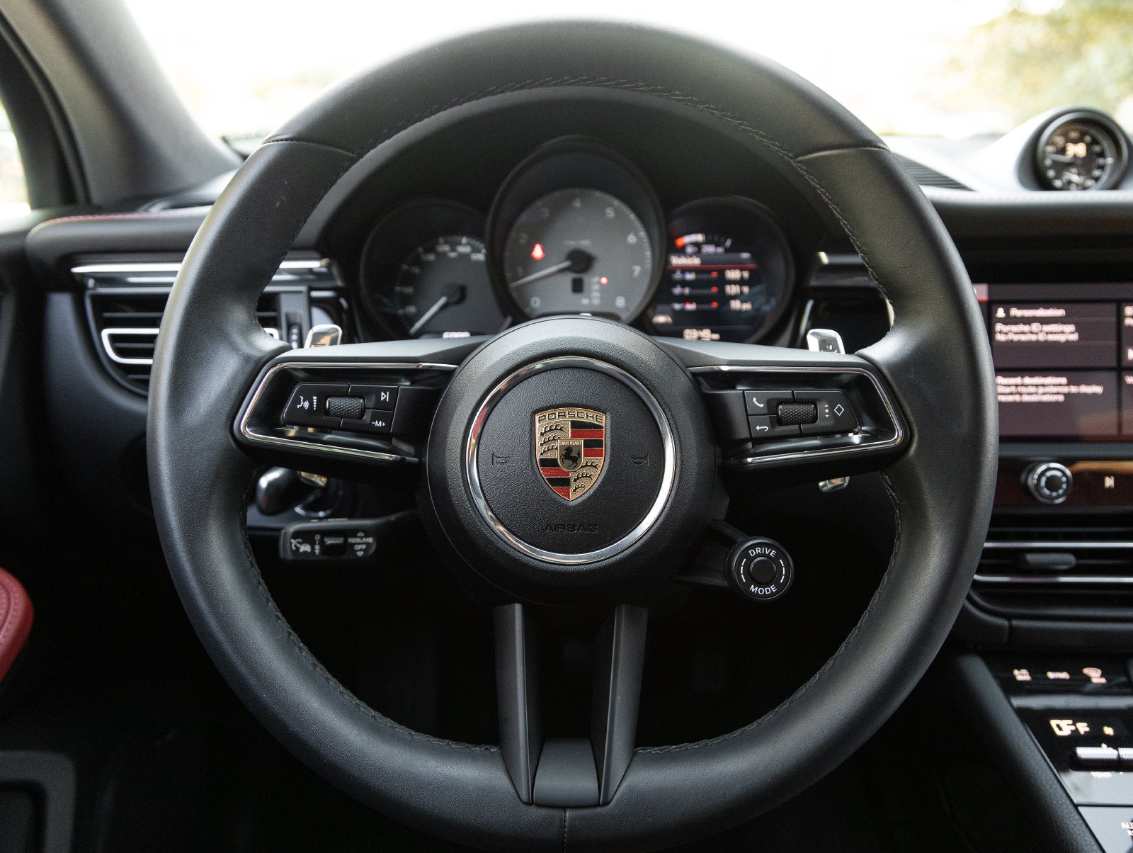 2025 Porsche Macan Macan S