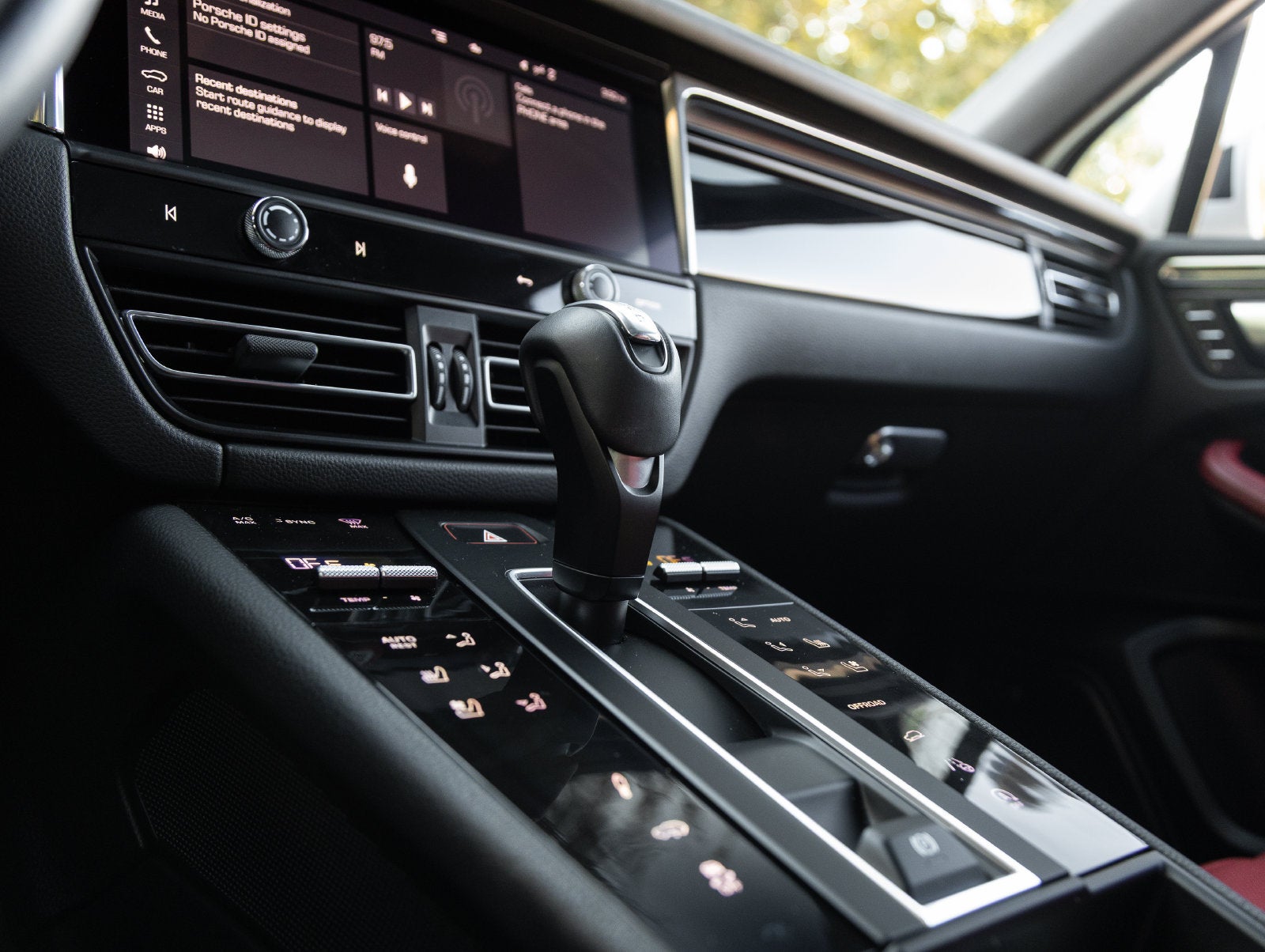 2025 Porsche Macan Macan S