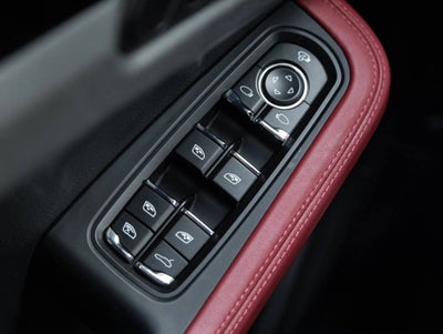2025 Porsche Macan Macan S