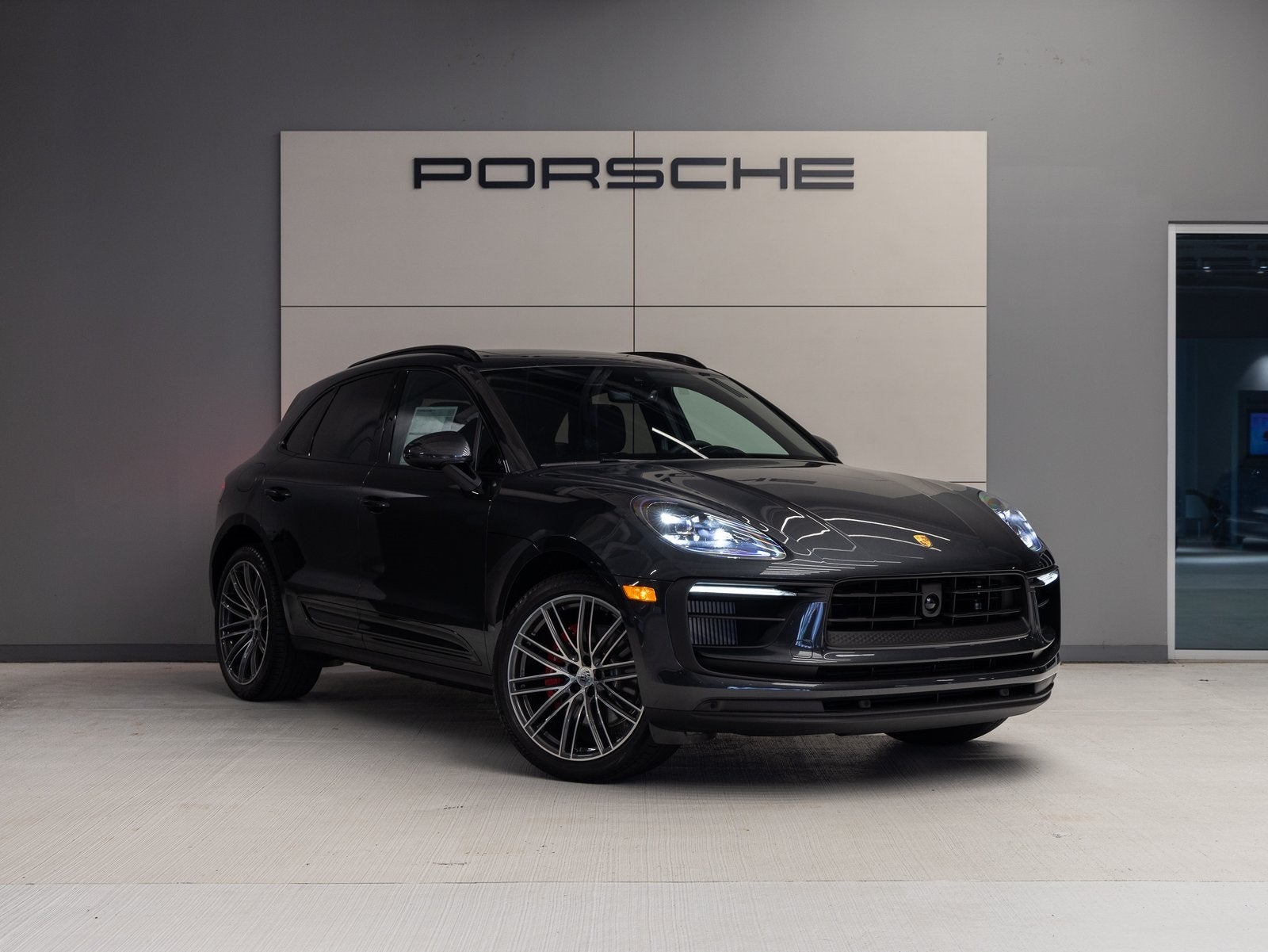 2025 Porsche Macan Macan S