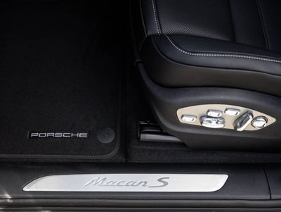 2025 Porsche Macan Macan S