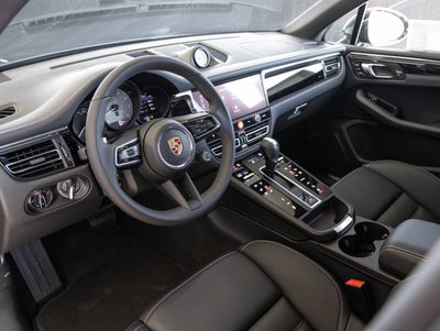 2025 Porsche Macan Macan S