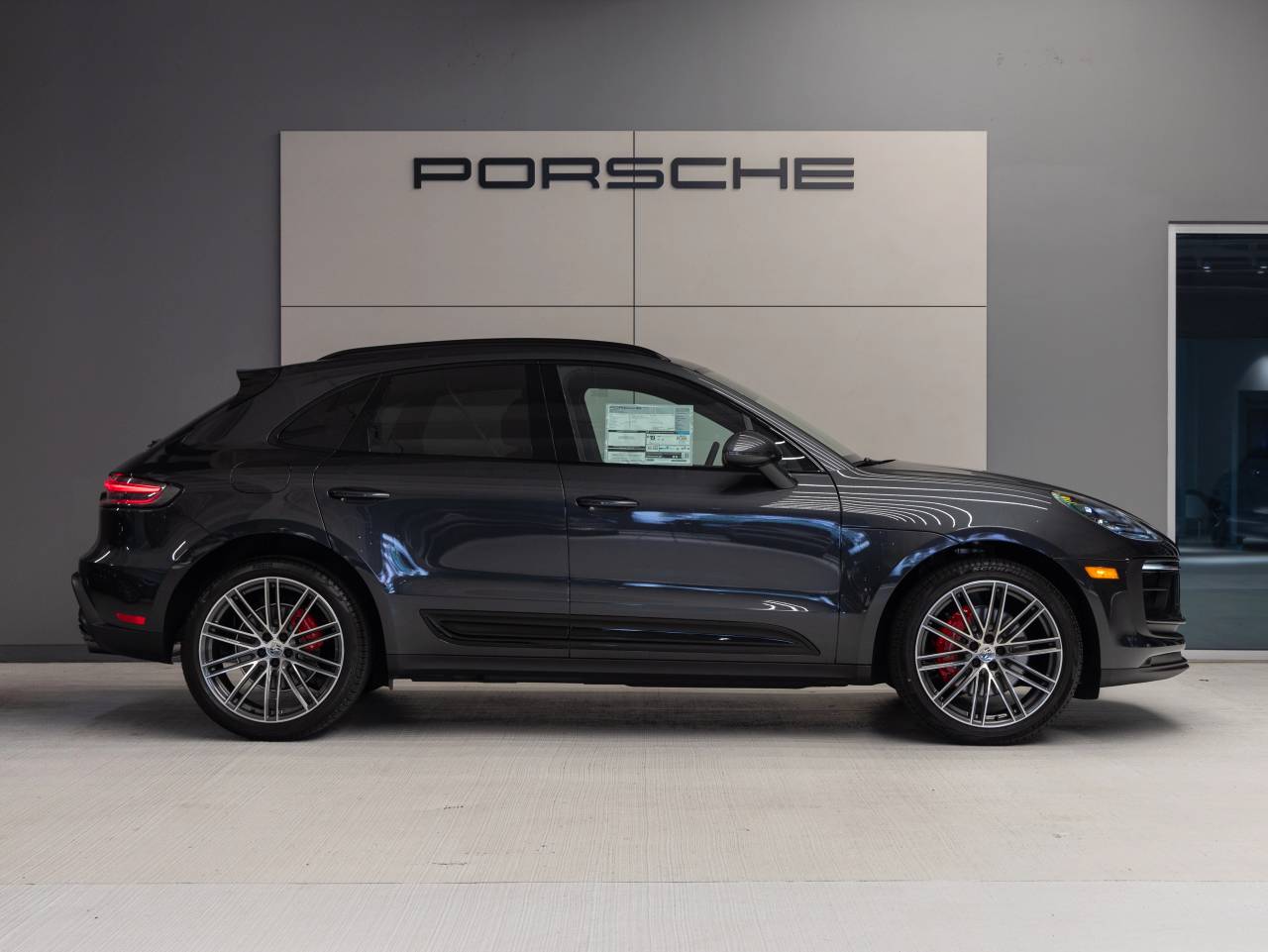 2025 Porsche Macan Macan S