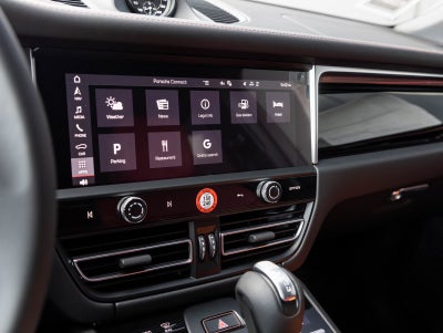 2025 Porsche Macan Macan S