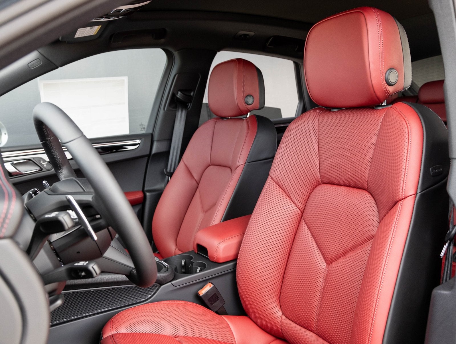 2025 Porsche Macan Macan S