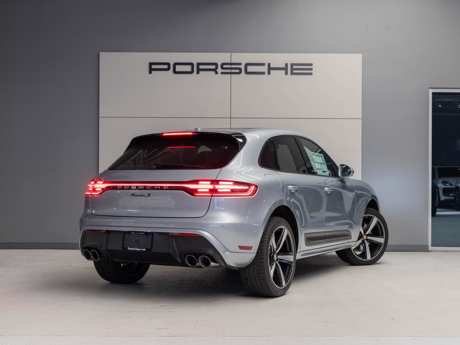 2025 Porsche Macan Macan S