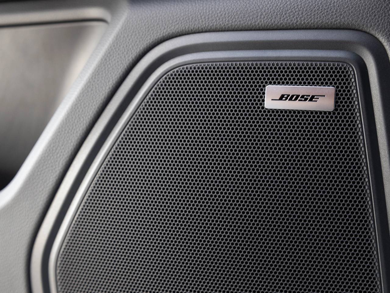 2025 Porsche Macan Macan S