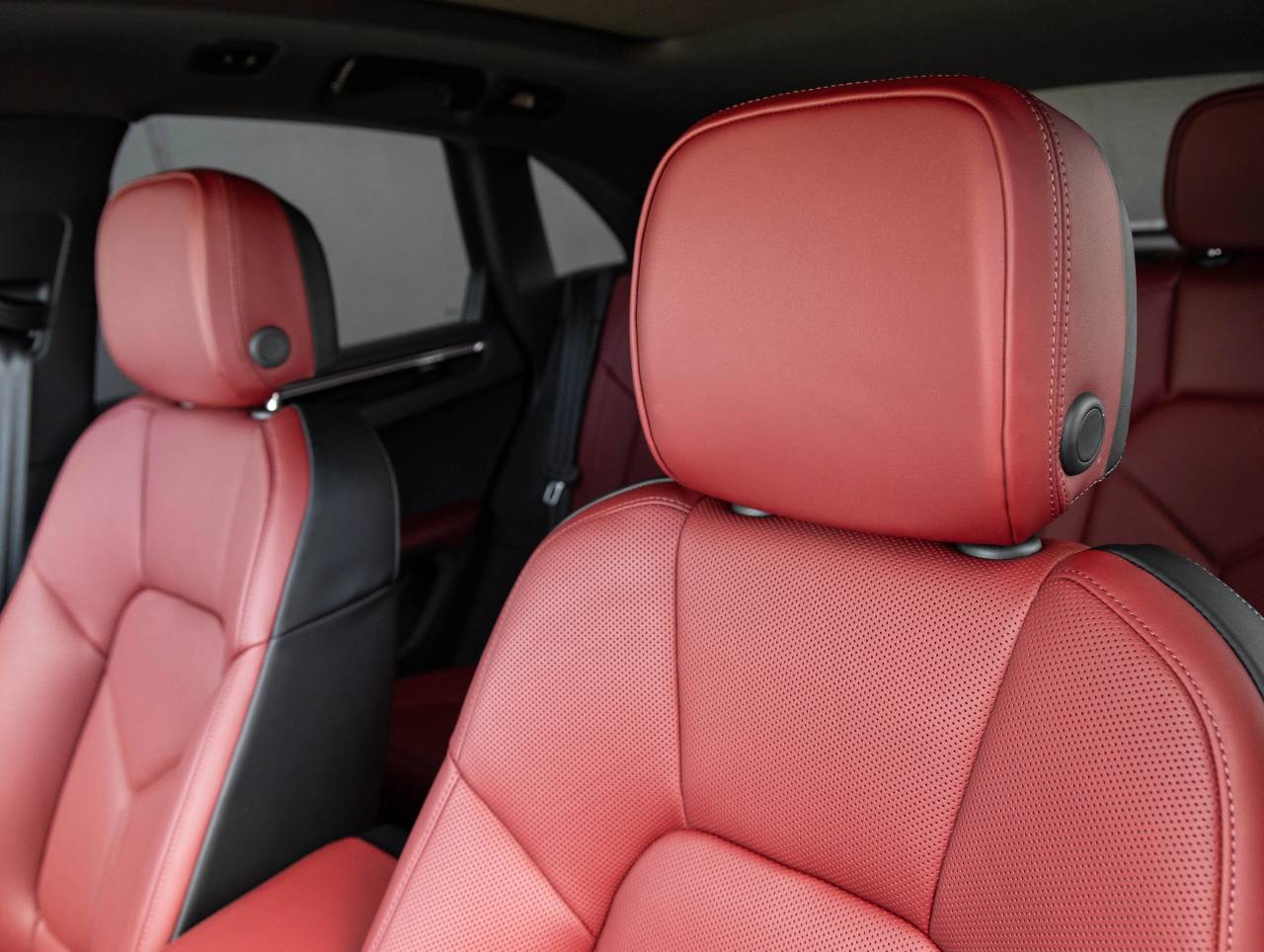 2025 Porsche Macan Macan S