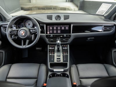 2025 Porsche Macan Macan S