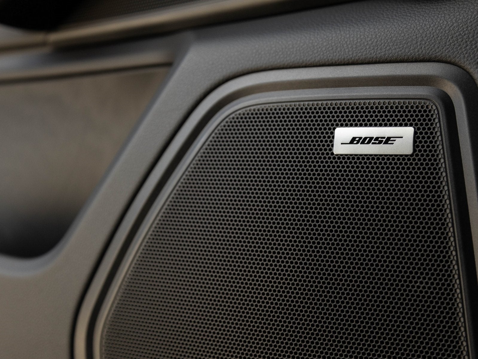 2025 Porsche Macan Macan S