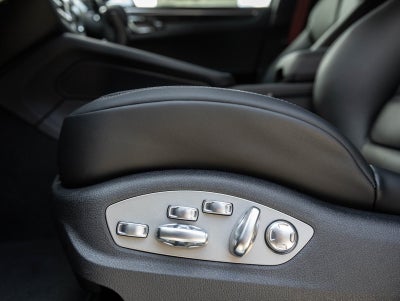 2025 Porsche Macan Macan S