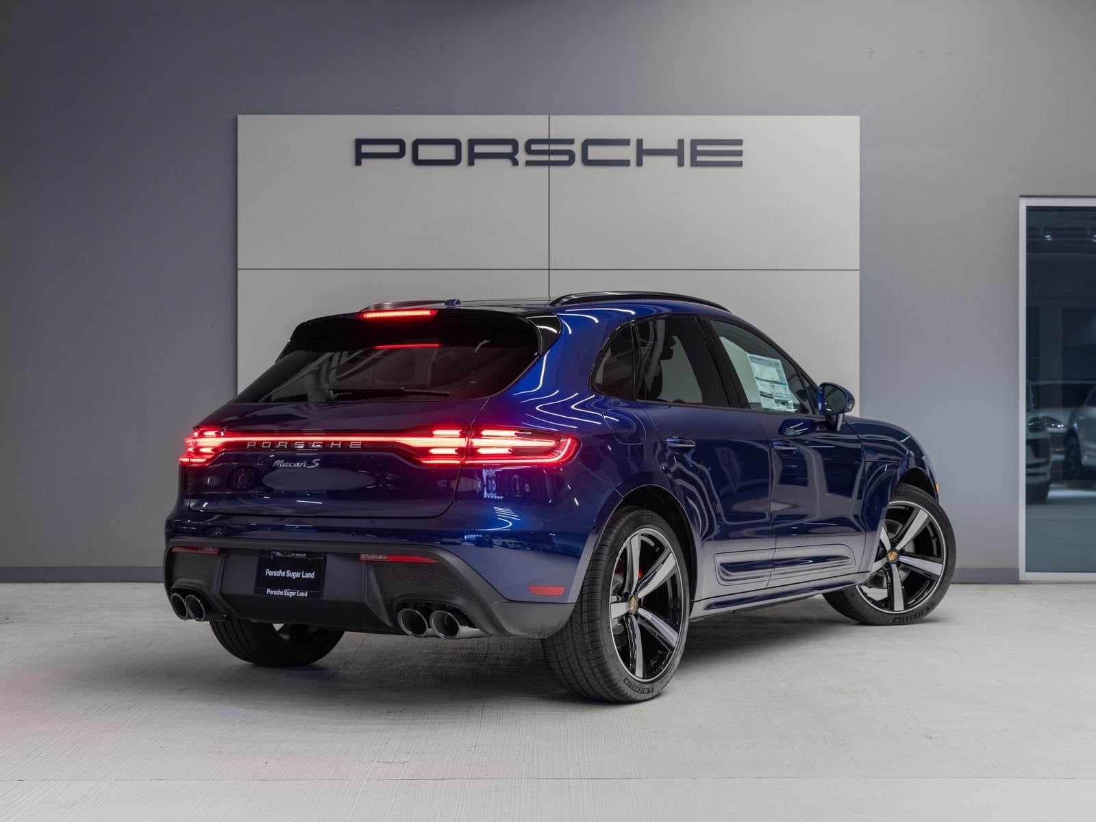 2025 Porsche Macan Macan S
