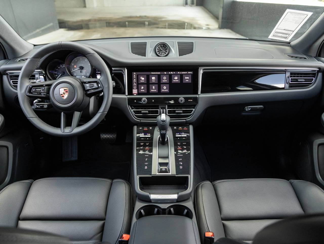 2025 Porsche Macan Macan S