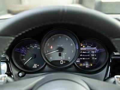 2025 Porsche Macan Macan S