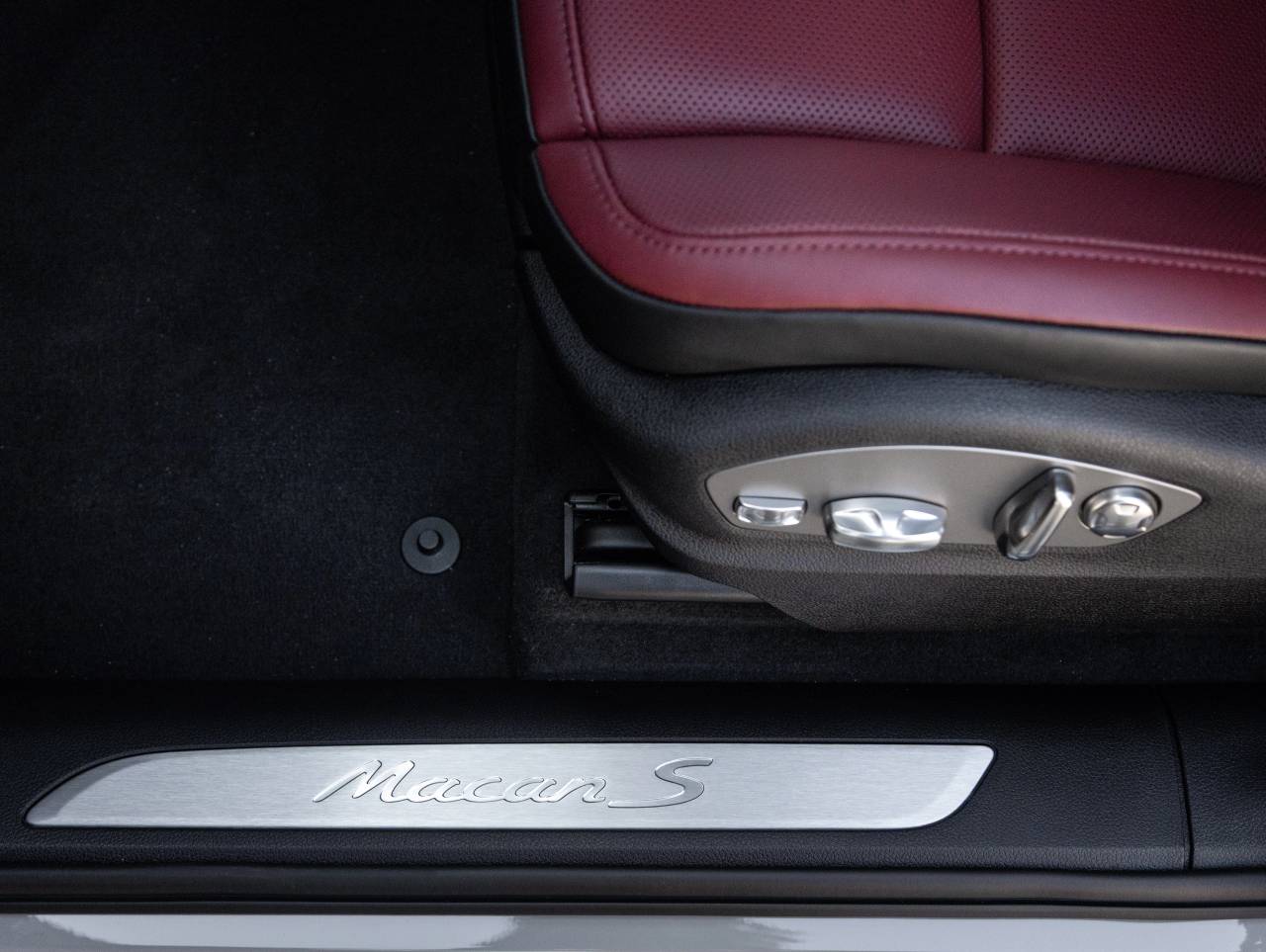 2026 Porsche Macan S