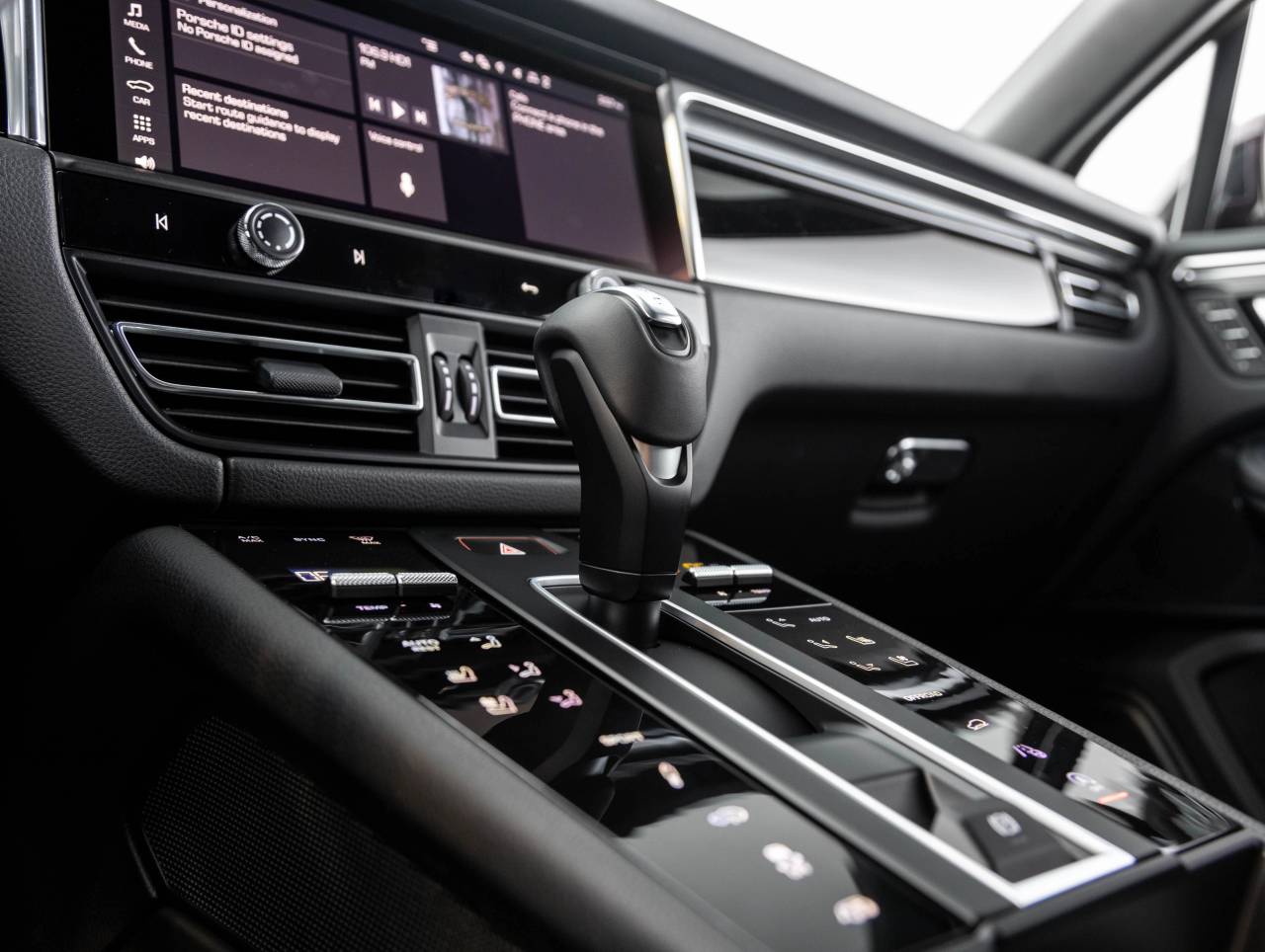 2026 Porsche Macan Macan S