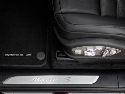 2026 Porsche Macan Macan S