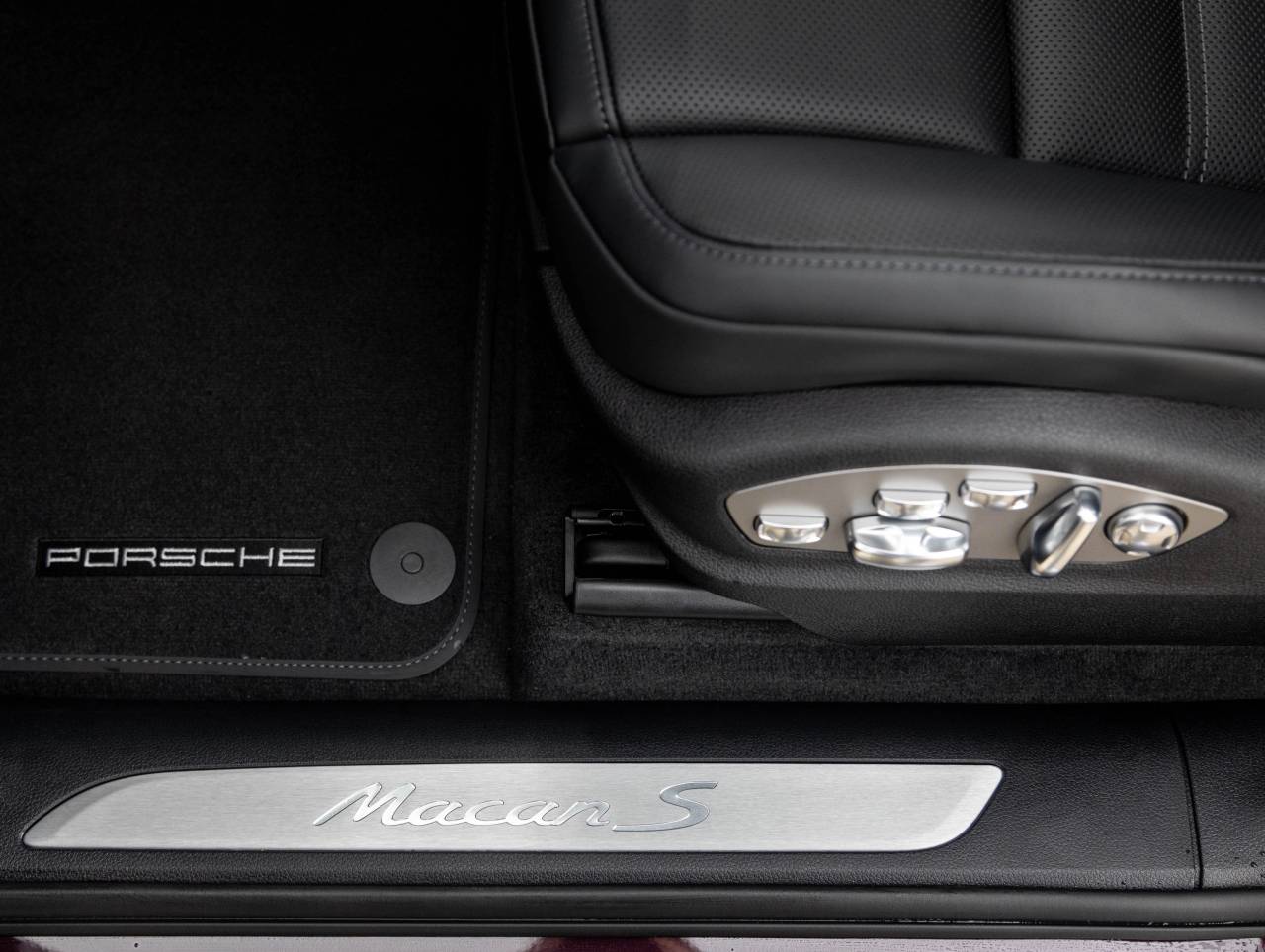 2026 Porsche Macan Macan S