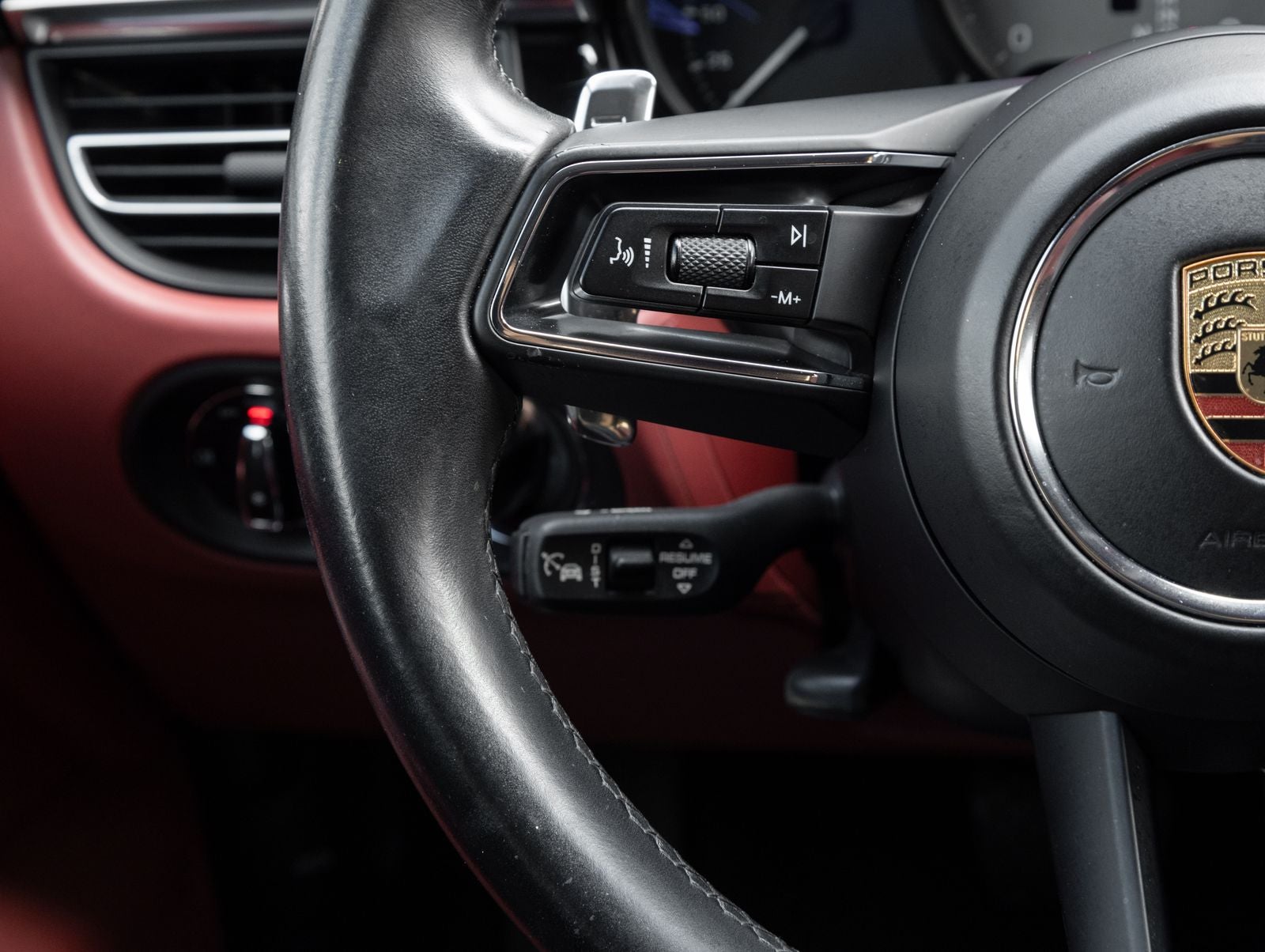 2023 Porsche Macan S