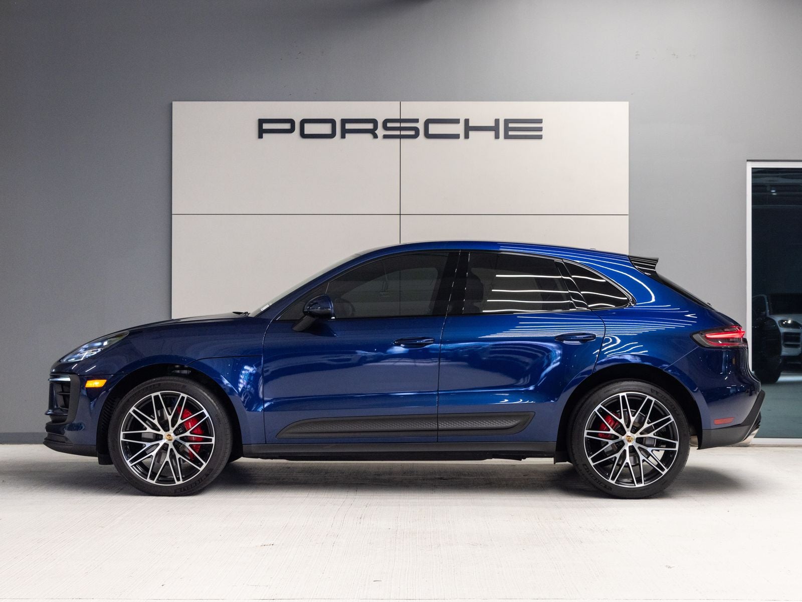 2023 Porsche Macan S