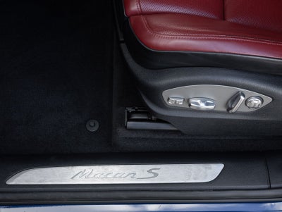 2023 Porsche Macan S