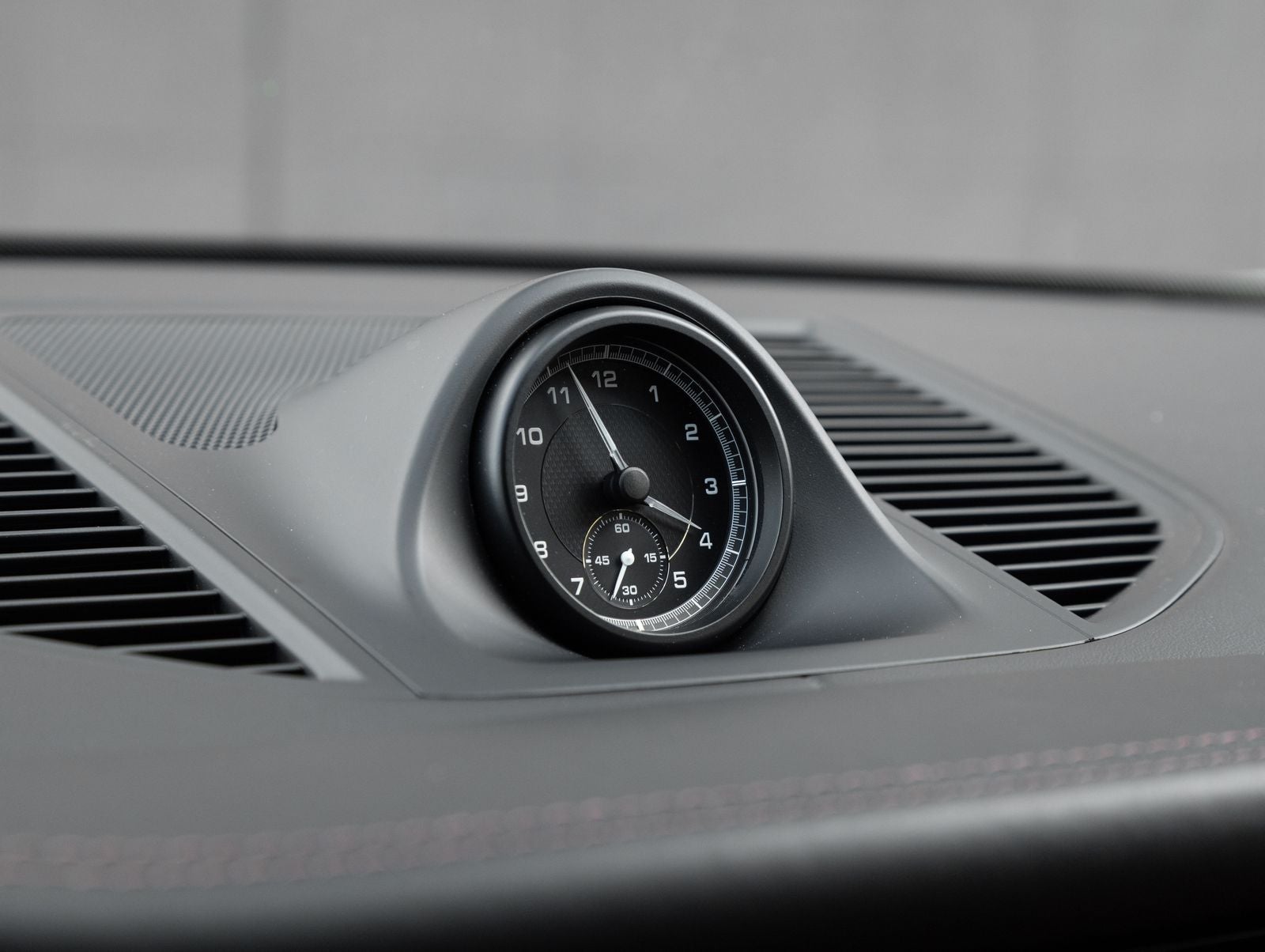 2023 Porsche Macan S