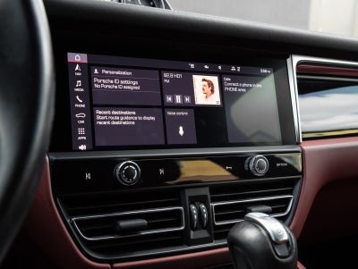 2023 Porsche Macan S