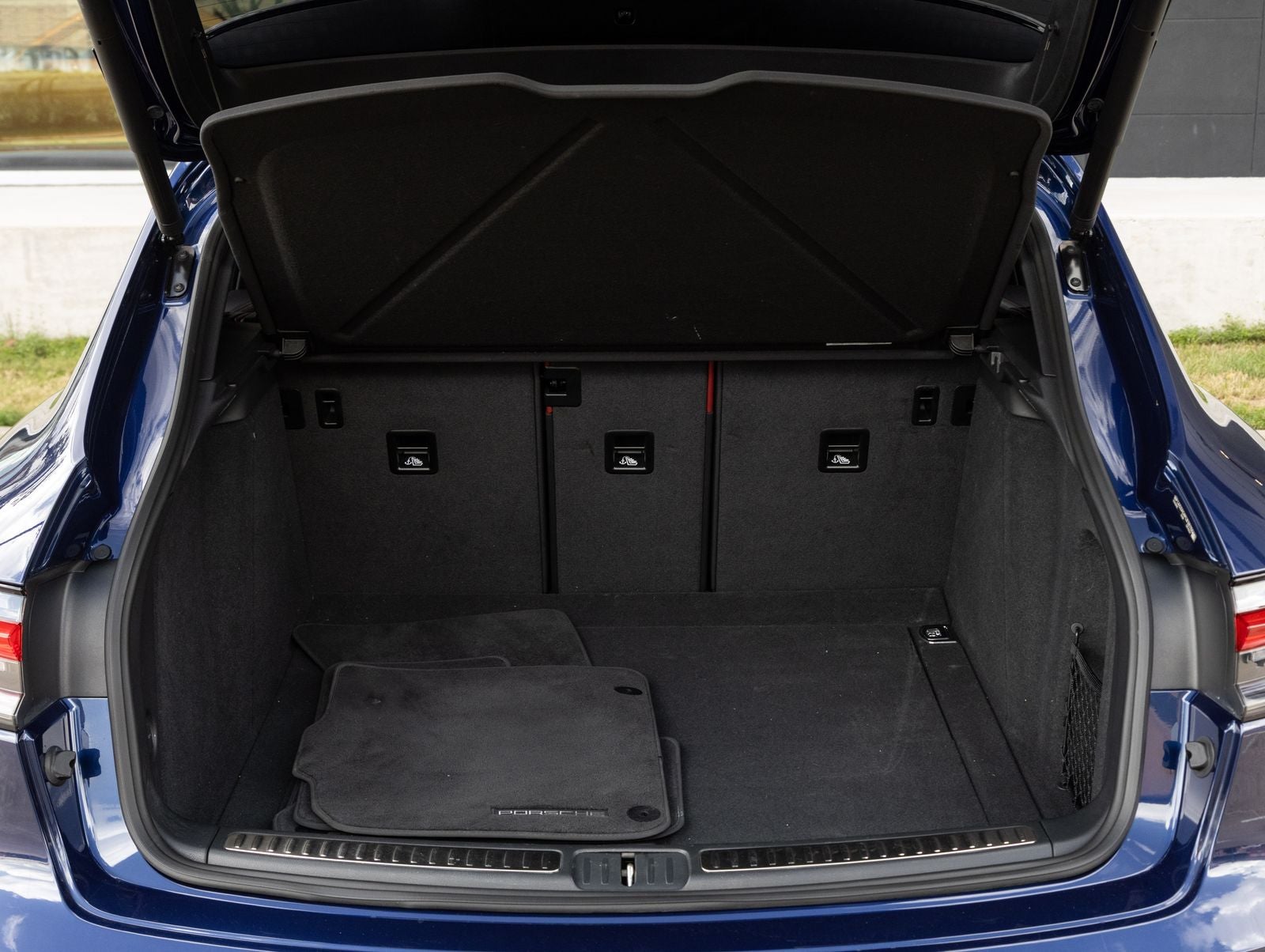 2023 Porsche Macan S